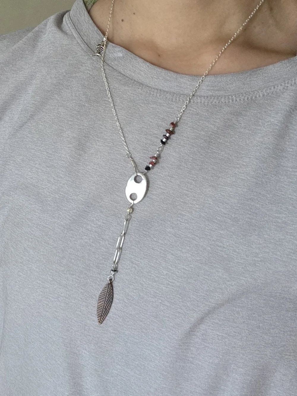 Soda Cap Charm Leaf Lariat Necklace with Stone Chips